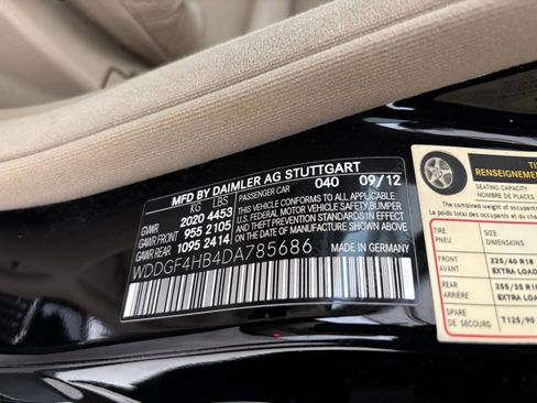 Used 2013 Mercedes-Benz C 250 Sedan image 26