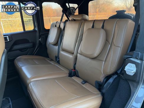 Used 2022 Jeep Wrangler Unlimited Rubicon 4xe w/ Cold Weather Group image 21