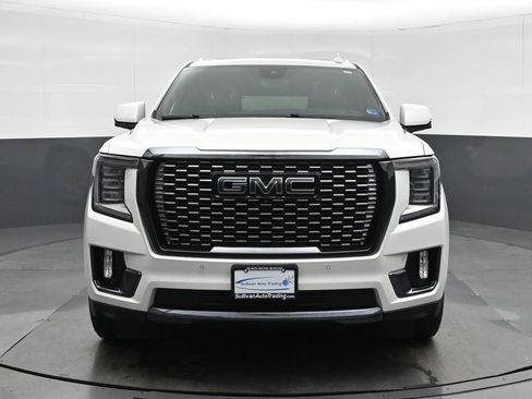 Used 2023 GMC Yukon XL Denali Ultimate image 2