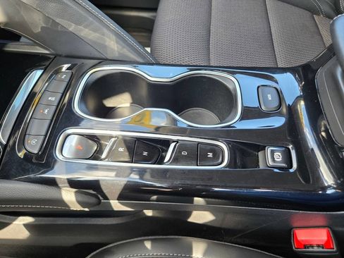 Used 2022 Buick Envision Preferred FWD image 14