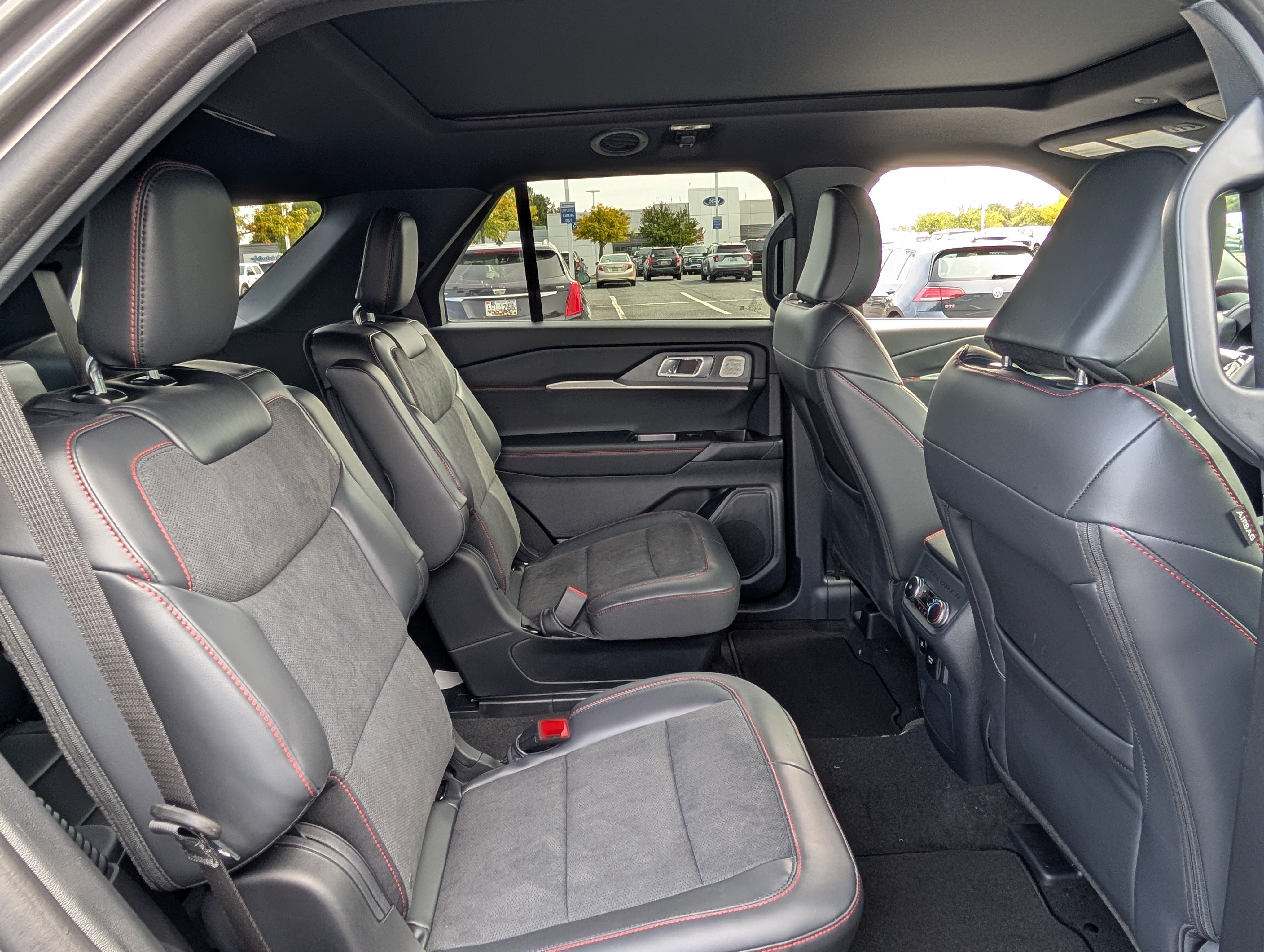 New 2027 Ford Explorer ST w/ Sun And Sound Package AWD/4WD image 9