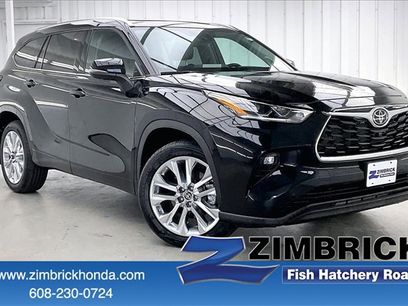Used 2023 Toyota Highlander Limited