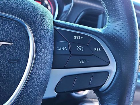 Used 2016 Dodge Challenger SRT w/ Technology Group image 22