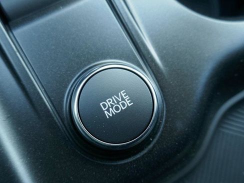 New 2025 Ford Explorer Active w/ Active Comfort Package image 17