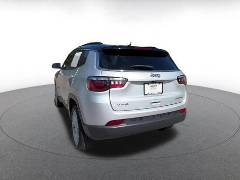 Used 2025 Jeep Compass Limited AWD/4WD image 11