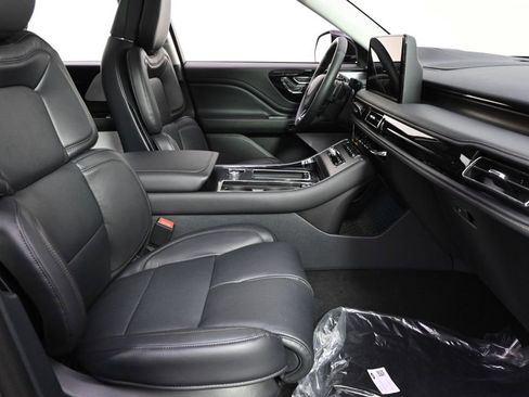 New 2026 Lincoln Aviator Reserve AWD/4WD image 16