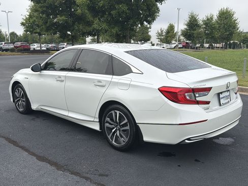 Certified 2018 Honda Accord Touring image 7