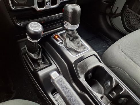 Certified 2021 Jeep Wrangler Unlimited Sport image 12