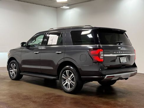 Used 2024 Ford Expedition Limited AWD/4WD image 5