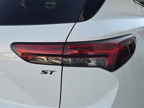 Certified 2023 Buick Envision Essence w/ Sport Touring Package image 8