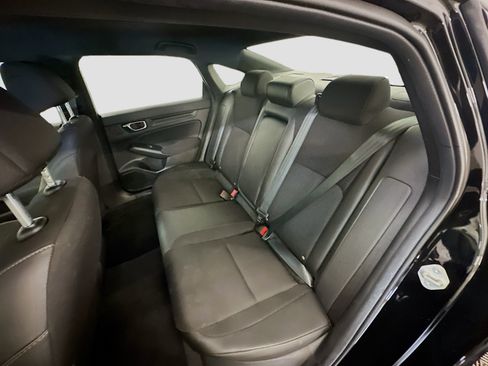 Used 2025 Honda Civic Sport image 28