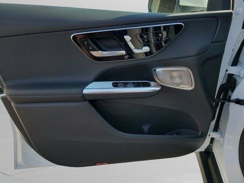 Certified 2026 Mercedes-Benz GLC 300 image 28