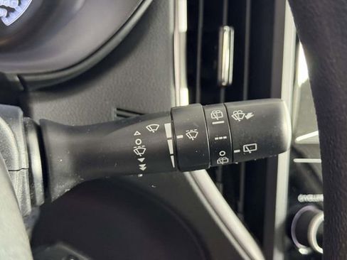 Used 2023 Subaru Forester AWD/4WD image 24