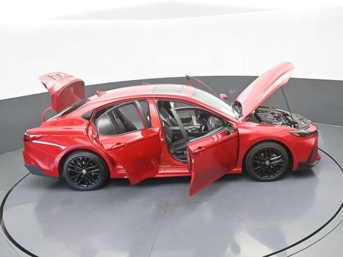 Used 2025 Toyota Camry SE w/ Multimedia Upgrade Package image 67