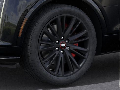 New 2026 Cadillac Lyriq V w/ LPO, Floor Liner Package AWD/4WD image 9