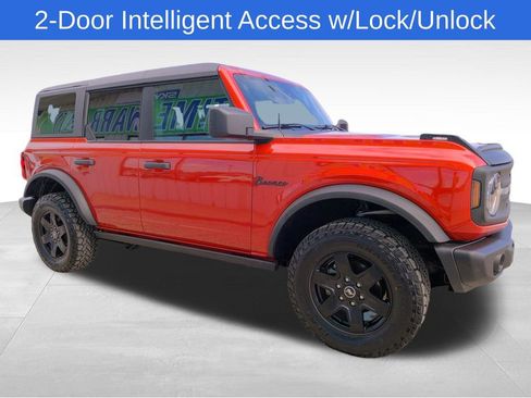 Used 2023 Ford Bronco Black Diamond image 10