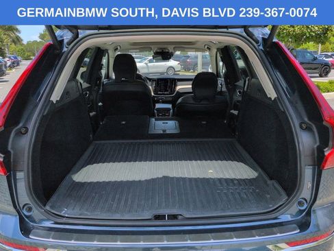 Used 2021 Volvo XC60 T5 Inscription AWD/4WD image 14