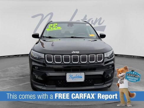 Used 2022 Jeep Compass Latitude AWD/4WD image 2