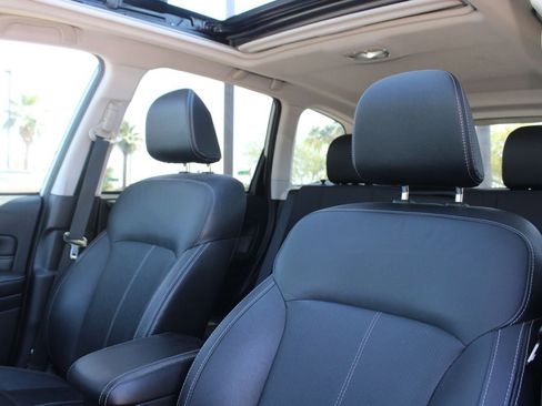 Used 2018 Subaru Forester 2.5i Touring w/ Popular Package #3B AWD/4WD image 12