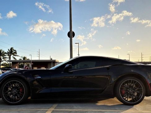 Used 2019 Chevrolet Corvette Z06 image 7