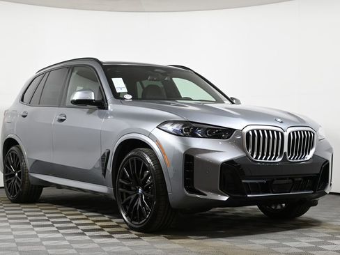 New 2026 BMW X5 xDrive40i w/ M Sport Package AWD/4WD image 9