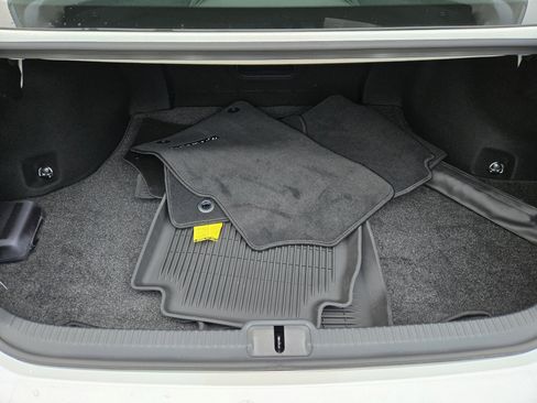 Certified 2024 Lexus ES 350 Ultra Luxury w/ Accessory Package (Z2) image 36