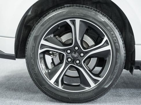 Used 2023 Ford Edge ST image 17