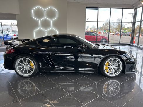 Used 2016 Porsche Cayman GT4 RWD image 4