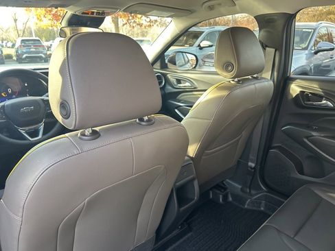 Used 2025 Chevrolet Trax ACTIV w/ Driver Confidence Package image 29