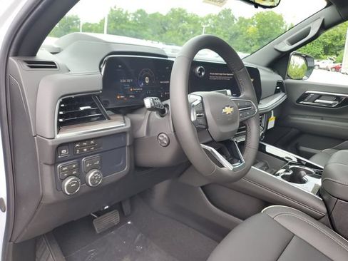 New 2026 Chevrolet Suburban Premier AWD/4WD image 20
