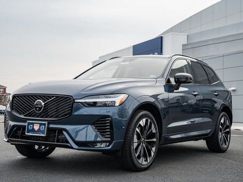 New 2026 Volvo XC60 B5 Ultra w/ Protection Package Premier image 3