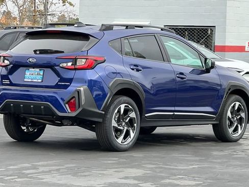 Used 2025 Subaru Crosstrek 2.5i Limited w/ Crosstrek Mirror Package image 5