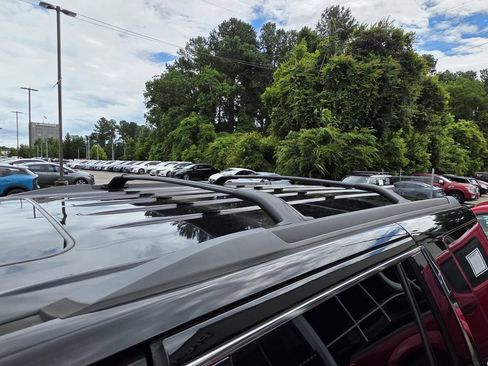 Used 2020 Chevrolet Tahoe LT AWD/4WD image 32