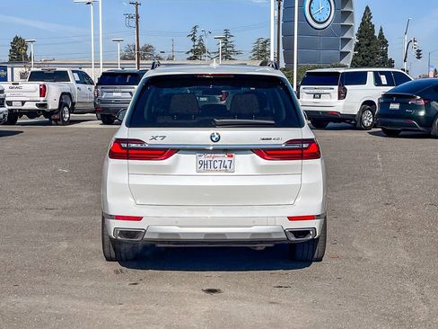 Used 2022 BMW X7 xDrive40i w/ Premium Package image 3