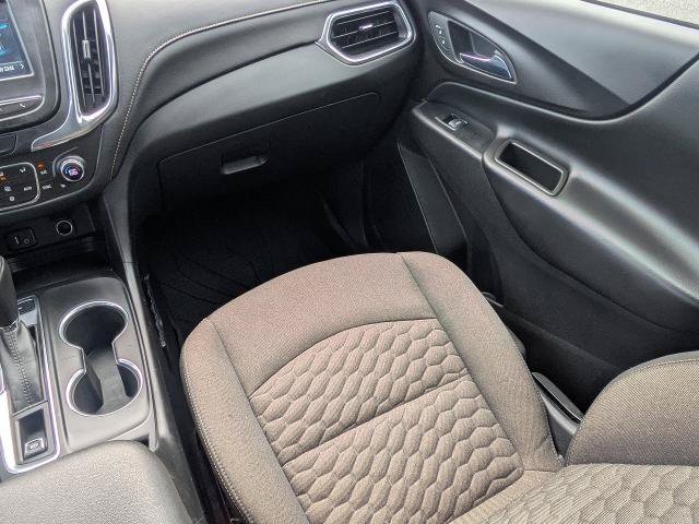 Used 2018 Chevrolet Equinox LT w/ LPO, Floor Liner Package AWD/4WD image 17