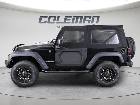 Used 2015 Jeep Wrangler Rubicon image 11