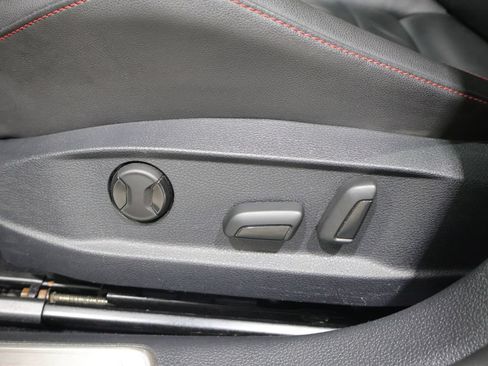 Used 2015 Volkswagen GTI Autobahn FWD image 23