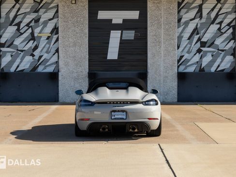 Used 2022 Porsche 718 Boxster Spyder RWD image 13