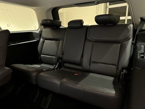 Certified 2025 Ford Expedition Active AWD/4WD image 25