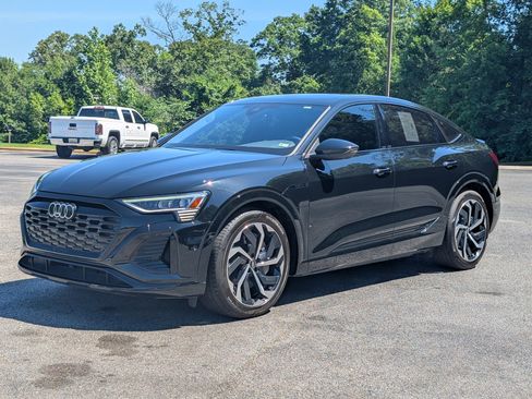 Used 2024 Audi Q8 e-tron Premium Plus w/ Premium Plus Package AWD/4WD image 5