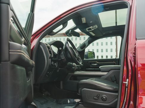 Used 2020 RAM 1500 Sport w/ Level 2 Equipment Goup w/2_L AWD/4WD image 11
