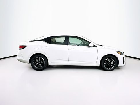 Used 2024 Nissan Sentra SV image 10