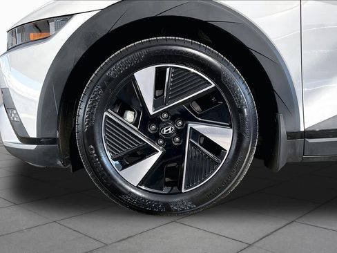 Certified 2026 Hyundai Ioniq 5 SE RWD image 10