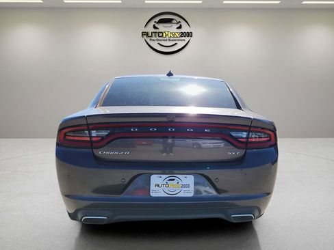 Used 2018 Dodge Charger SXT Plus image 4