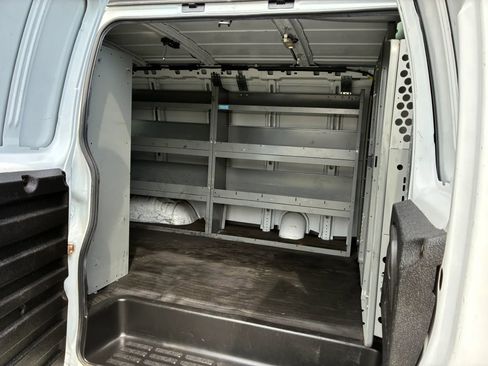 Used 2019 Chevrolet Express 2500 w/ Driver Convenience Package RWD image 14