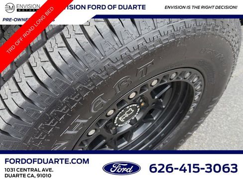 Used 2022 Toyota Tacoma TRD Off-Road image 12