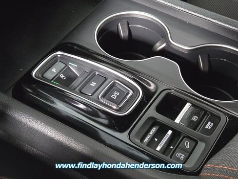 Certified 2025 Honda Pilot Sport image 31