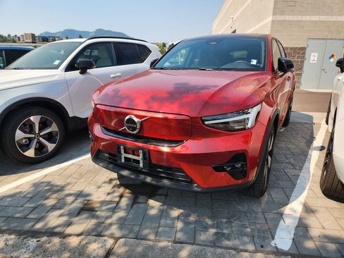 Used 2023 Volvo C40 P8 Recharge Ultimate w/ Protection Package Premier AWD/4WD image 4