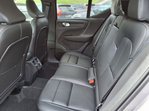 New 2026 Volvo XC40 B5 Plus w/ Climate Package AWD/4WD image 6