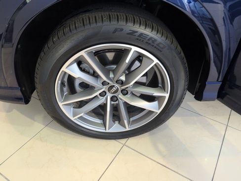 Used 2024 Audi Q3 2.0T Premium Plus w/ Premium Plus Package image 57